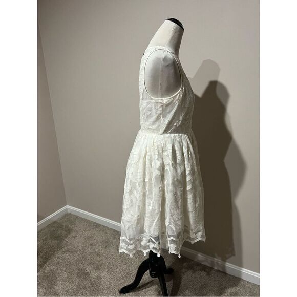 Maeve Anthropologie white dress size 10 - Picture 4 of 12